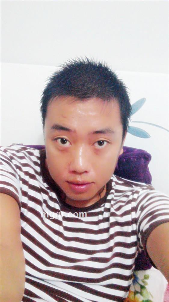 爱,很简单!的头像