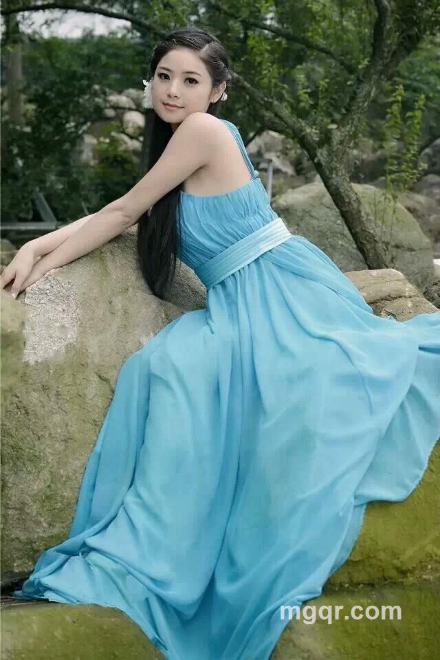 夜幕下的花殇的头像