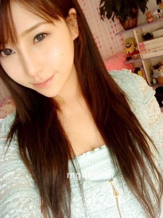 走在冷风中的人的头像