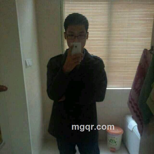  寂寞的夜谁来陪的头像