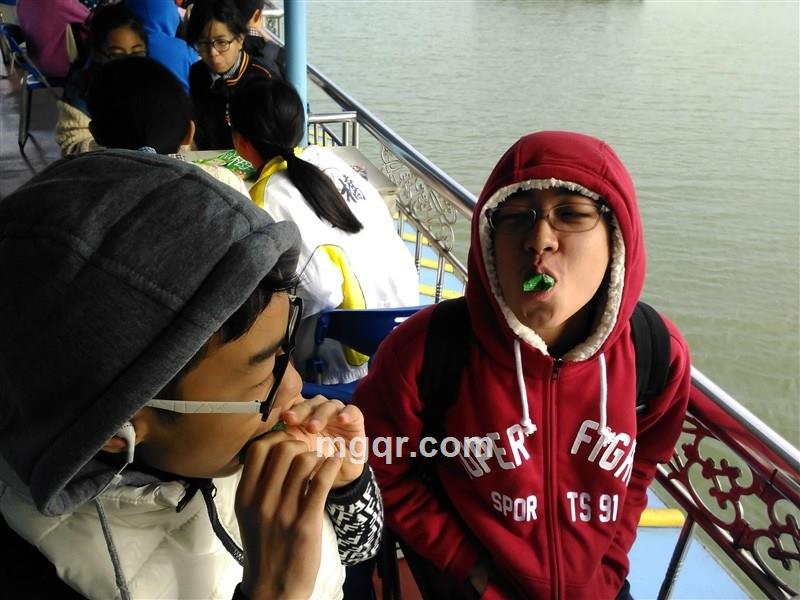 15岁的中学生的头像