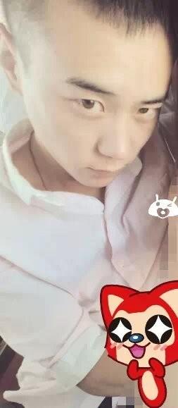 床上的激情火花的头像