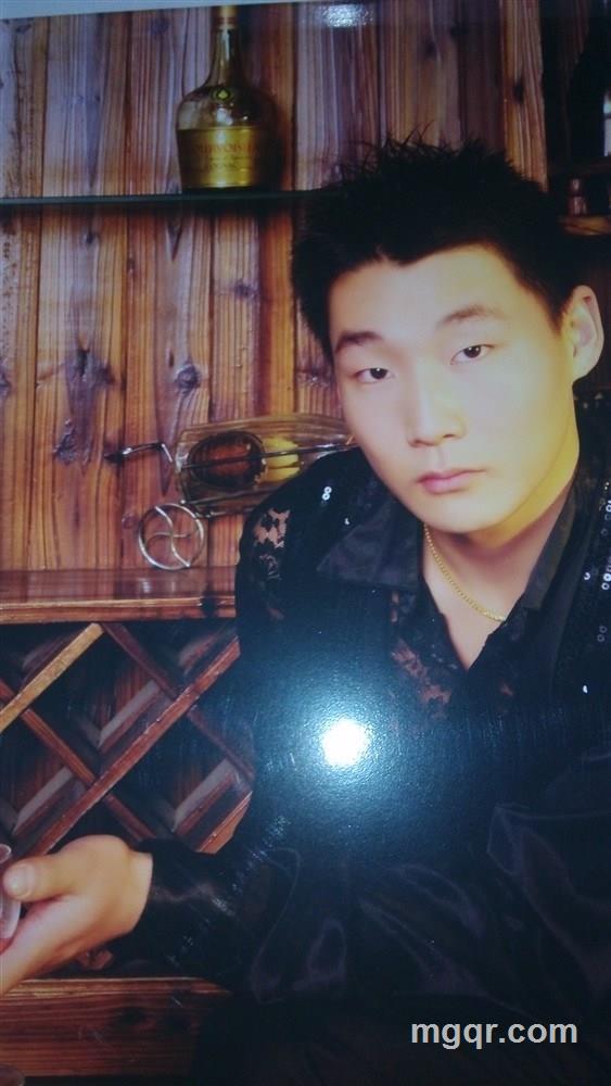 小手一挥奶罩飞的头像