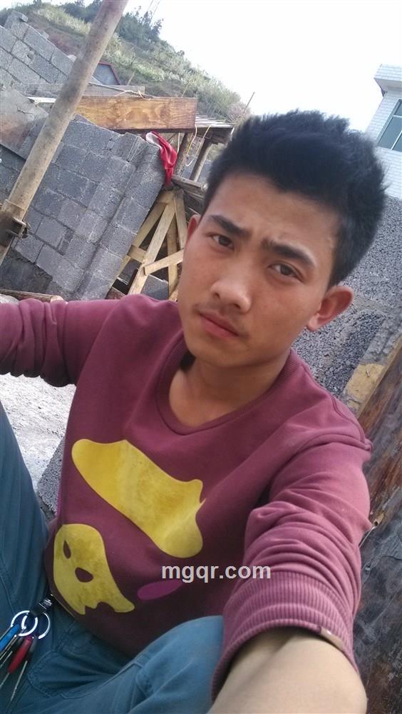 嘿嘿一笑的头像