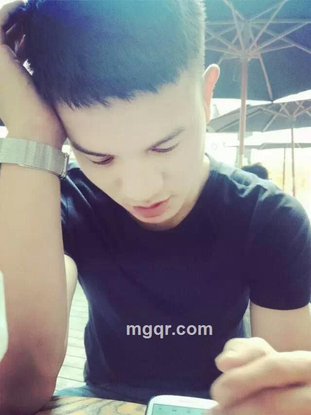 臭虫先森的头像