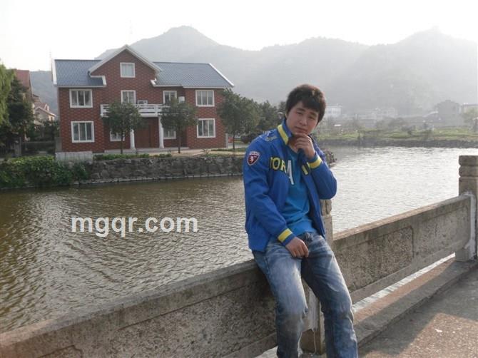 我过得并不好，痛心的头像