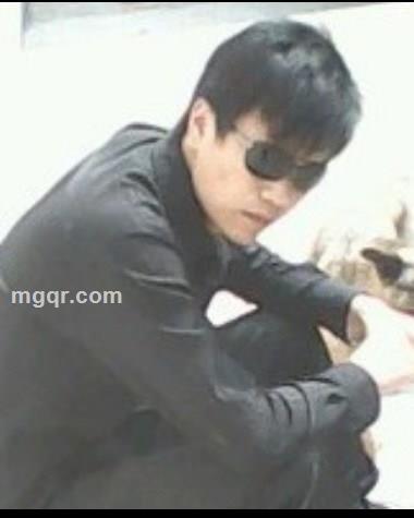 月下轻叹的头像