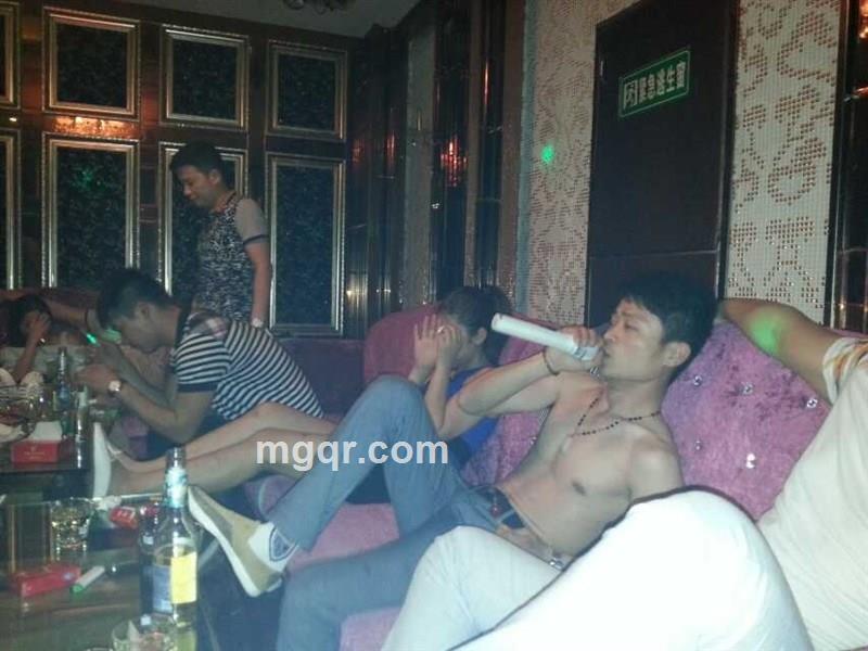 风雨沙擦的头像