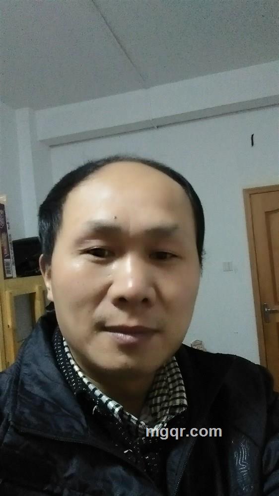 不想再孤单一个人的头像