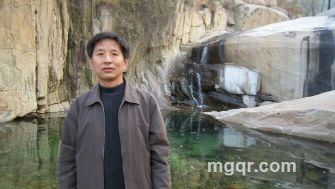 留恋你秀发的气息的头像