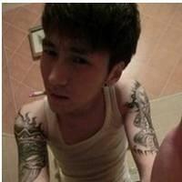 优雅小男生的头像