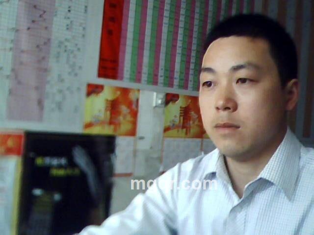 碎发哥哥的头像