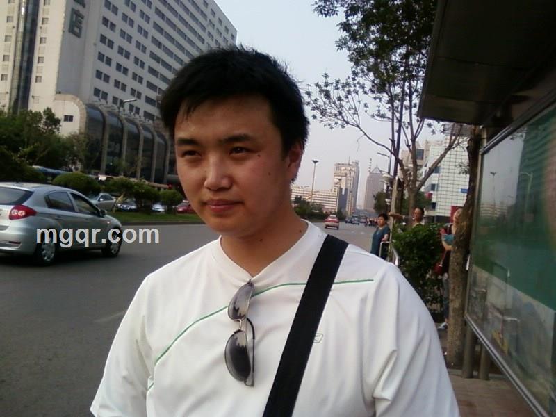 莫能两可的头像