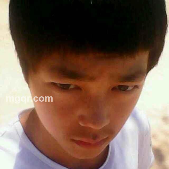 - 胸大无脑鸡大闷骚的头像