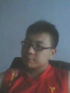 乖乖的小男生的头像