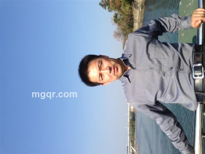 金色越野车的头像