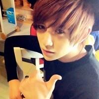 男看屌女看胸的头像