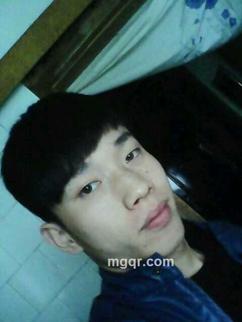 呃的伤，迩不懂的头像