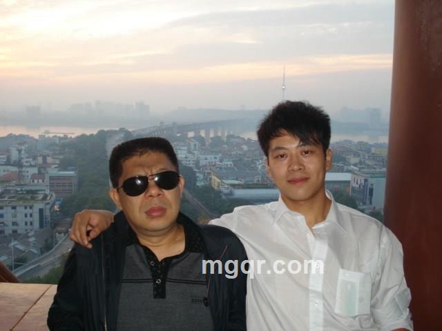 寂寞D石头的头像