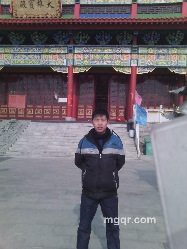 落花无意，流水无情的头像