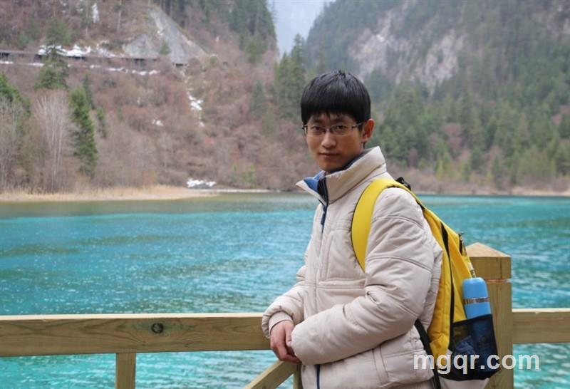 需要个人来陪的头像