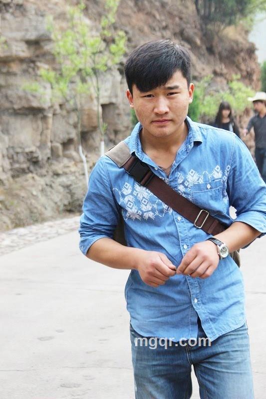 坚持不泄～的头像