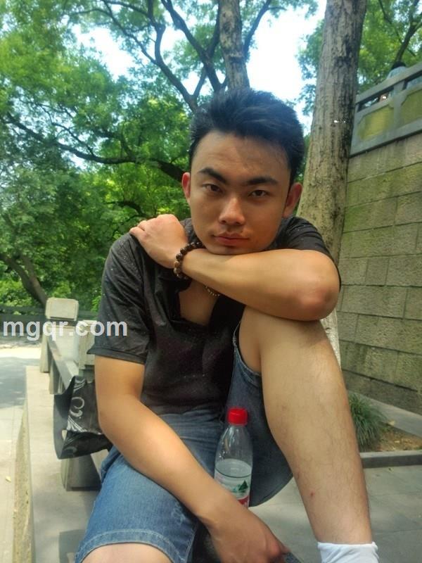 阳阳00小子的头像