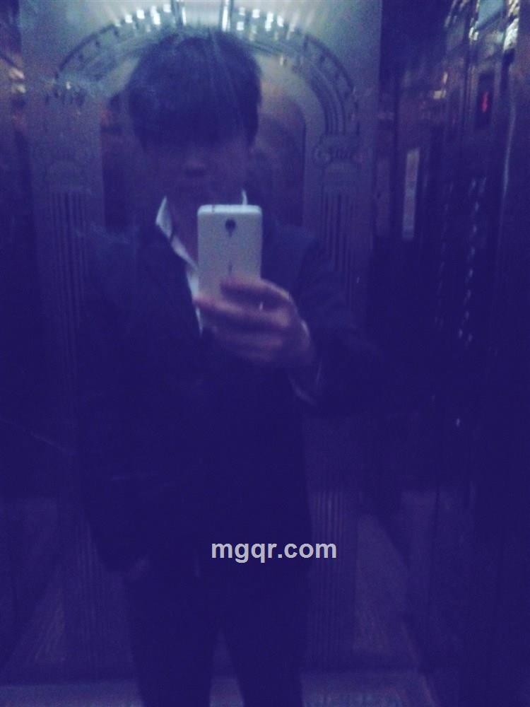 夜色迷人的头像