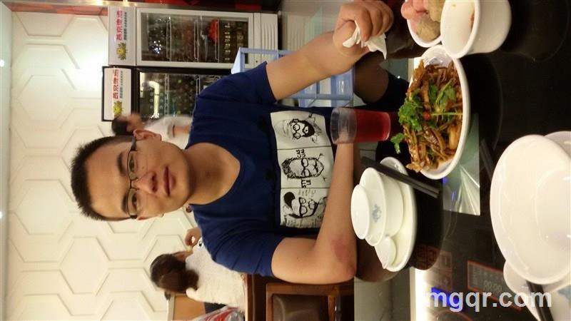 所谓伊人的头像