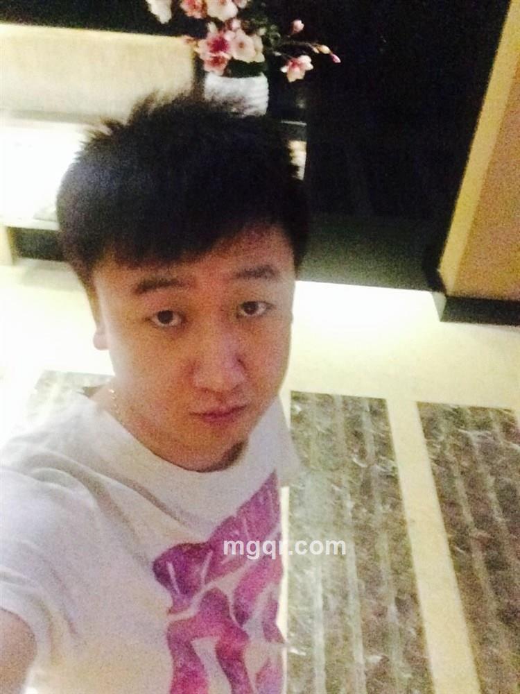 柒待的头像