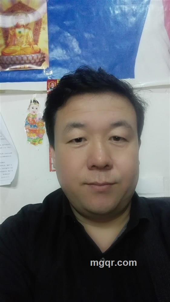 天山雪松00的头像