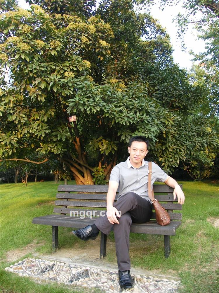 大男人的烦恼的头像