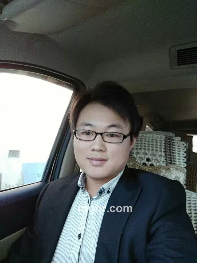 给你晴天般的微笑的头像