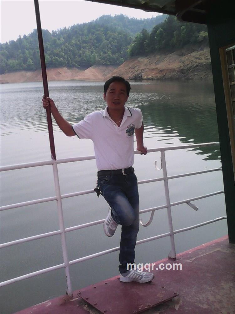 冷雨夜,心凋零的头像