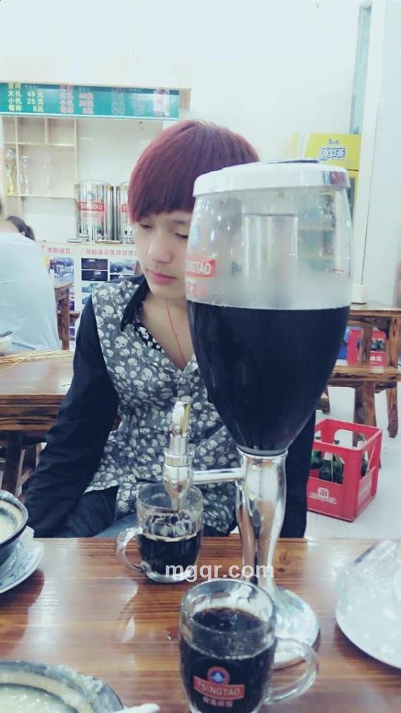 采蘑菇的大帅哥的头像