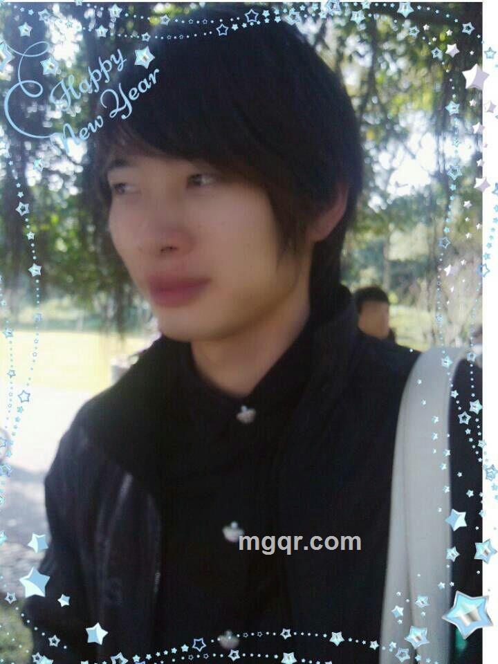 无聊的日1的头像