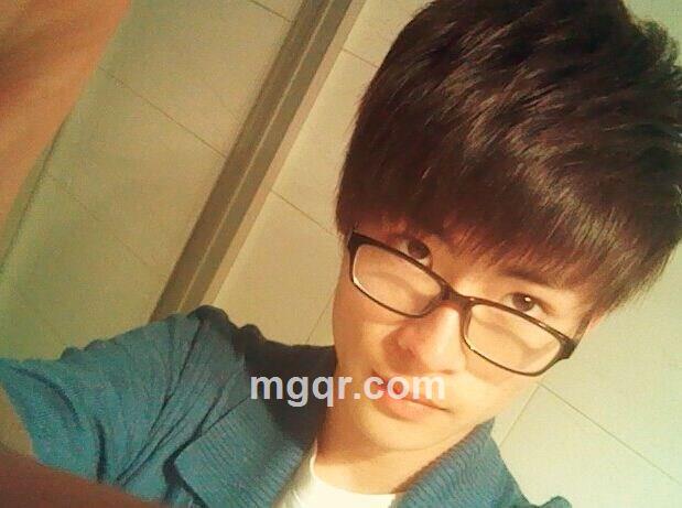 夜冷たい風的头像