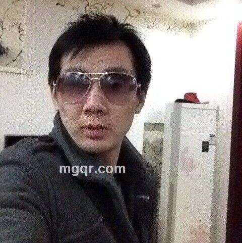 嚸烟√抽寂寞的头像