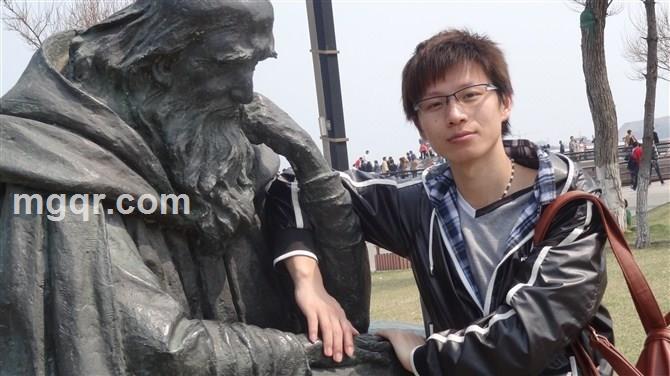 放肆10年华的头像