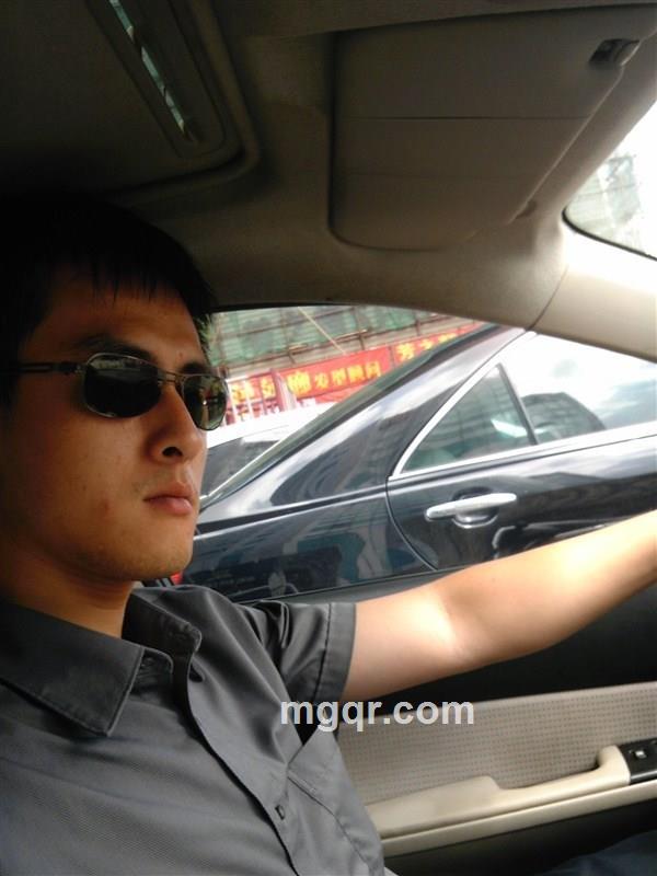 廑此一人的头像