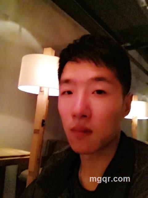 安静男生的头像