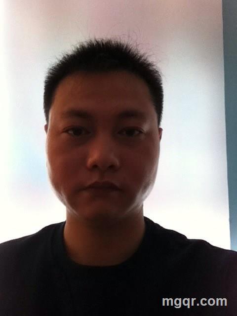 向日葵的夜晚的头像