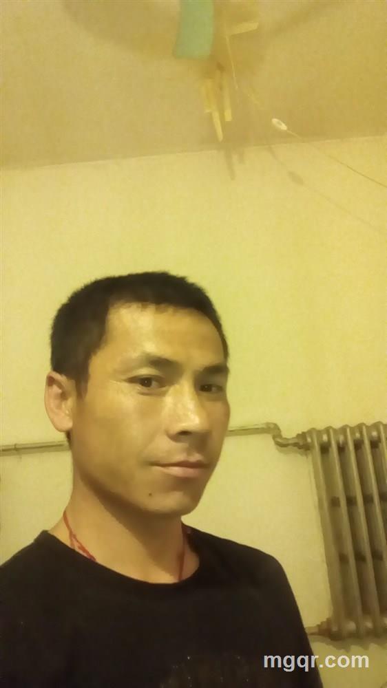 操爱吃的头像