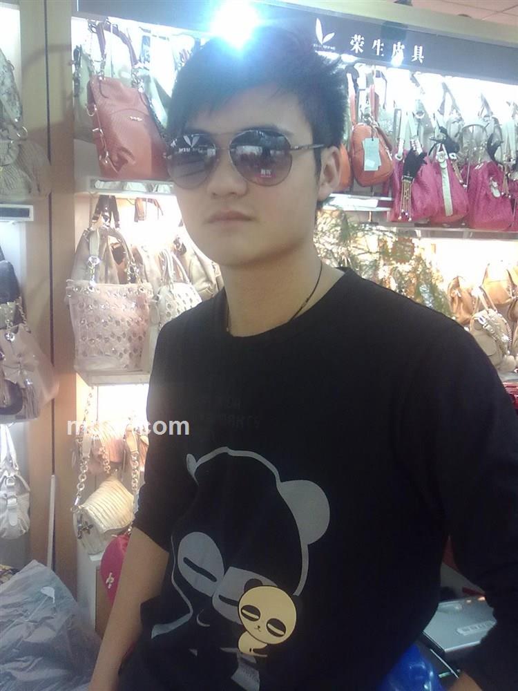 坚持到脚筋的头像