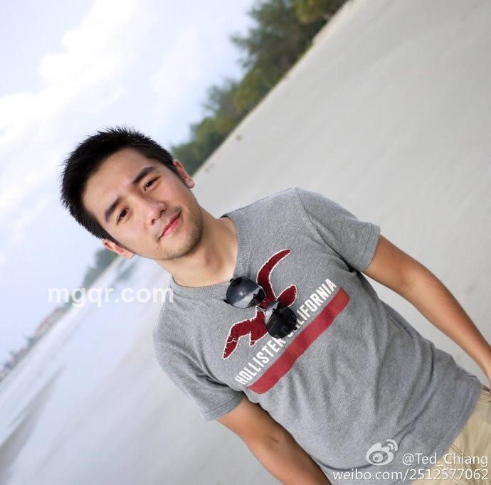 拥抱性狐的头像