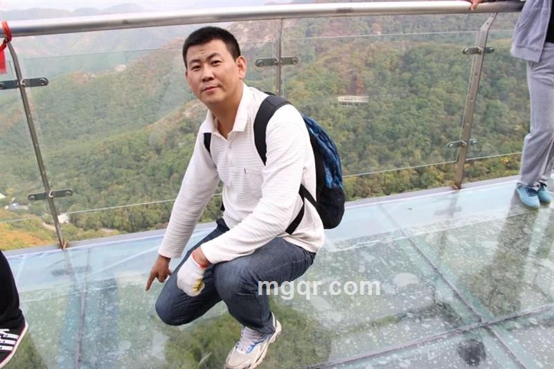 哥哥需要妹妹爱的头像