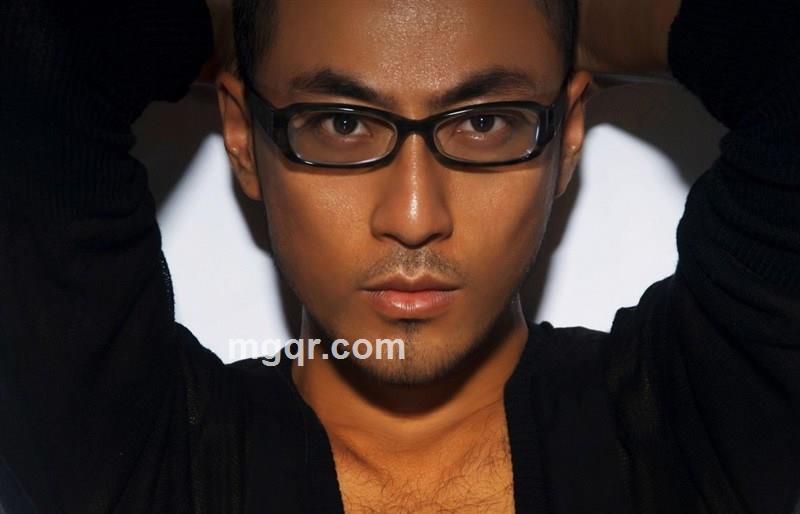 静候佳音的头像