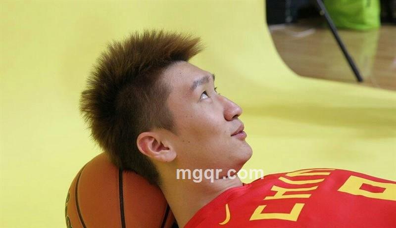 床里英雄的头像