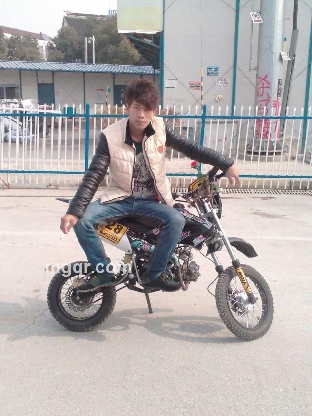 缺你的世界的头像