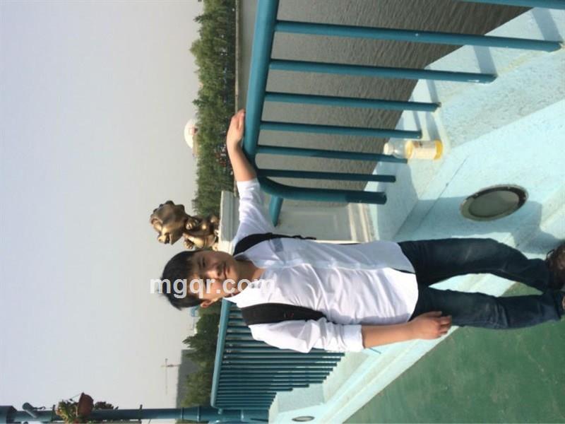 woshibear12的头像